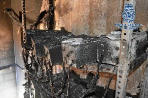 Transformadores quemados por el incendio, generado en este punto de la casa. 