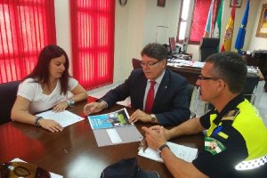 Reunió entre el jefe de Policía, la edil Sonia Cerdán y alcalde Rogelio Mena
