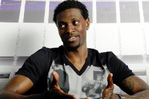 Adebayor confesó que se quiso suicidar.