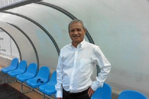 Pepe Navarro hizo muy grande al Roquetas y ha vuelto para levanterlo.