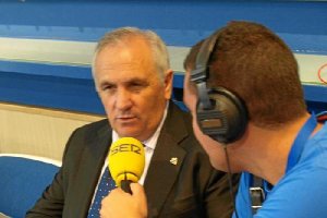 Alfonso García atiende a Carrusel Deportivo.