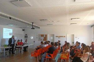 visita de Jonathan Baum a familias de alumnos del Liceo Erasmus