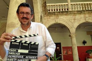 Rafael Esteban en la Escuela de Artes donde se rodó Indiana Jones y la última cruzada.