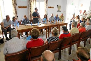Francisco Góngora en uno de los encuentros mantenidos.