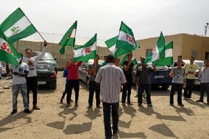 Protesta del SAT-SOC en la finca