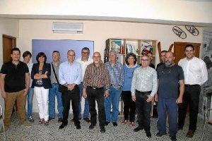 Luis Rogelio y Juanjo Alonso con la gran familia de Cóndor.