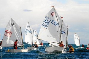 Almería sigue aportando sus mejores regatistas a la vela comunitaria.