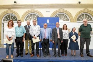 Amat y representantes de los colectivos, ayer.