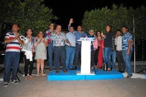miembros de la candidatura popular de Albox al término del acto de inicio de campaña.