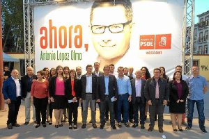 López Olmo señala que está acompañado por gente joven, preparada y comprometida.
