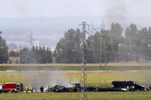 Imagen del accidente de avión en Sevilla.