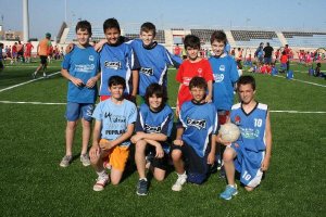 Chicos de la Escuela de baloncesto.