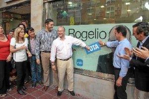 Luis Rogelio y candidatos del PP.