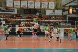 Una jugada del partido.