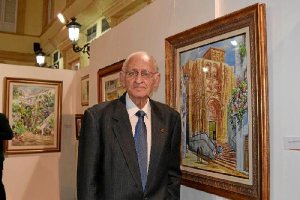 Dionisio Godoy en la exposición de su obra que actualmente puede verse en Diputación.