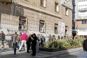 CONTADOR de siniestralidad laboral en el edificio de los sindicatos.