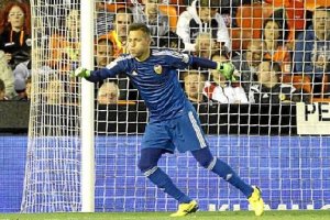 Diego Alves mantiene la meta a cero en Mestalla en su mejor temporada.