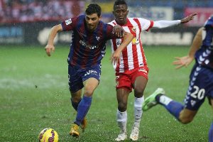 El Eibar le hizo cinco goles al Almería en la primera vuelta.