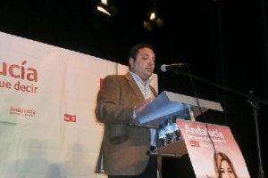 Antonio Cerrillo durante un mitin reciente.