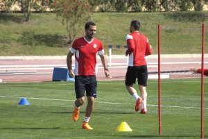 Verza quiere volver con fuerza al once.