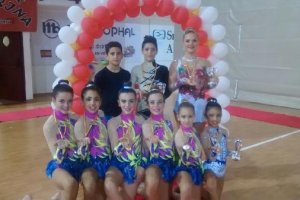 Chicos y chicas del Club Purpurina de Gimnasia Rítmica de Roquetas de Mar.