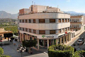 Edificio de la antigua residencia de mayores.
