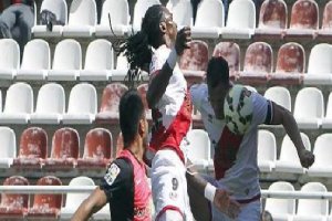 Cabezazo de Amaya en el 1-0.