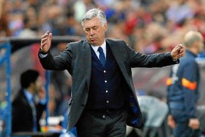 Ancelotti contrariado tras una segunda mitad del Real Madrid muy floja.