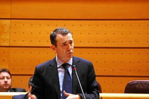 Juan Carlos Pérez Navas en su intervención en el Senado