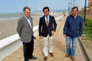 Representantes municipales visitan la obra.