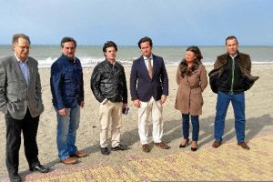 Representantes municipales visitan la zona.