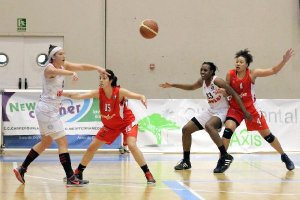 Una jugada del partido.