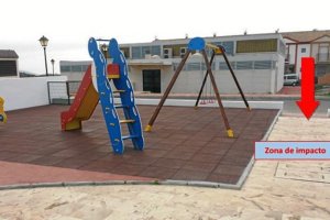 Imagen del PSOE del parque infantil recién inaugurado.