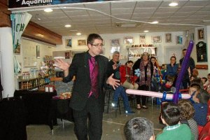 Actuación de magia con motivo de un cumpleaños.