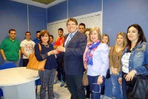 Entrega de llaves a la nueva presidenta, María Sáez