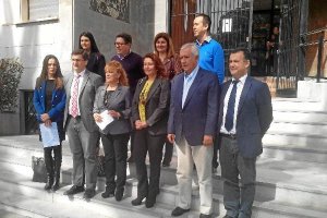 Los parlamentarios de PP y PSOE.