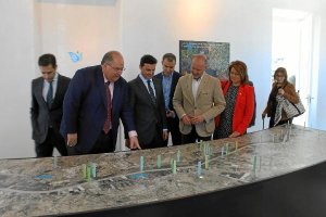 Eugenio Gonzálvez durante la inauguración del nuevo centro de su municipio