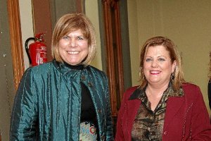Teresa Florido y Pérez Laborda, ambas imputadas, en un acto oficial en 2012