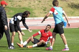 El lateral brasileño se perderá el choque frente al Levante.