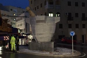 El mortero de mármol tras su instalación.