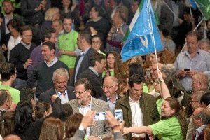 Foto del mitin de hoy enviada por el gabinete de prensa.