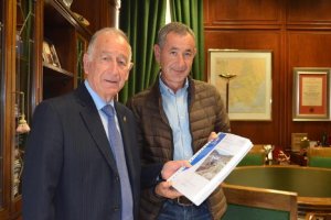 El alcalde y el presidente con el proyecto
