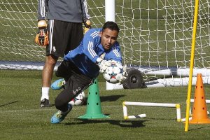 Keylor Navas, en el entrenamiento en Valdebebas.