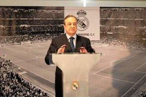 Florentino Pérez en la rueda de prensa.