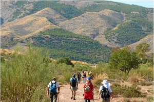 Peregrinos en el tramo comprendido entre Alboloduy y Nacimiento. 