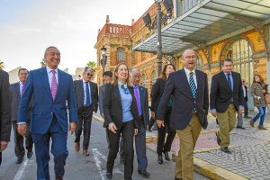 Ana Pastor hoy en su visita a la antigua estación de Renfe