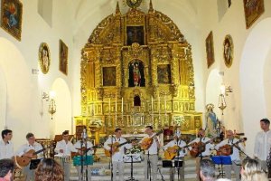 La Guardia de Dios durante la ‘Misa Criolla’ ofrecida en la iglesia de Santiago en 2014.