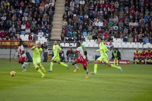El Almería visitará al Barça el 8 de abril.