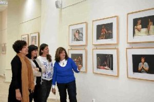 Apertura de la muestra ayer en la Villaespesa.