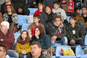 Los seguidores del Almería solo se han llevado una alegría a casa desde el Mediterráneo.